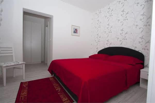 Guest House Burin Mlini Zewnętrze zdjęcie