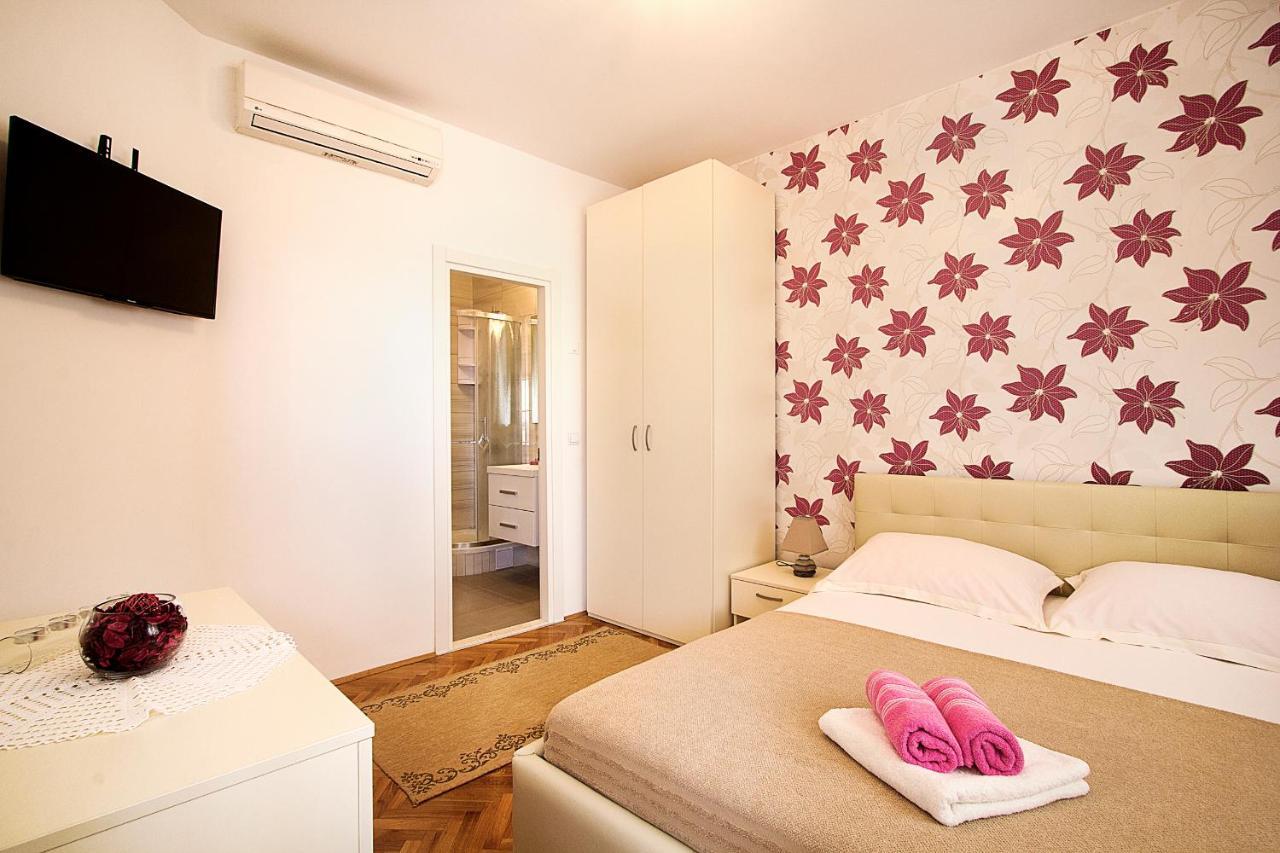 Guest House Burin Mlini Zewnętrze zdjęcie