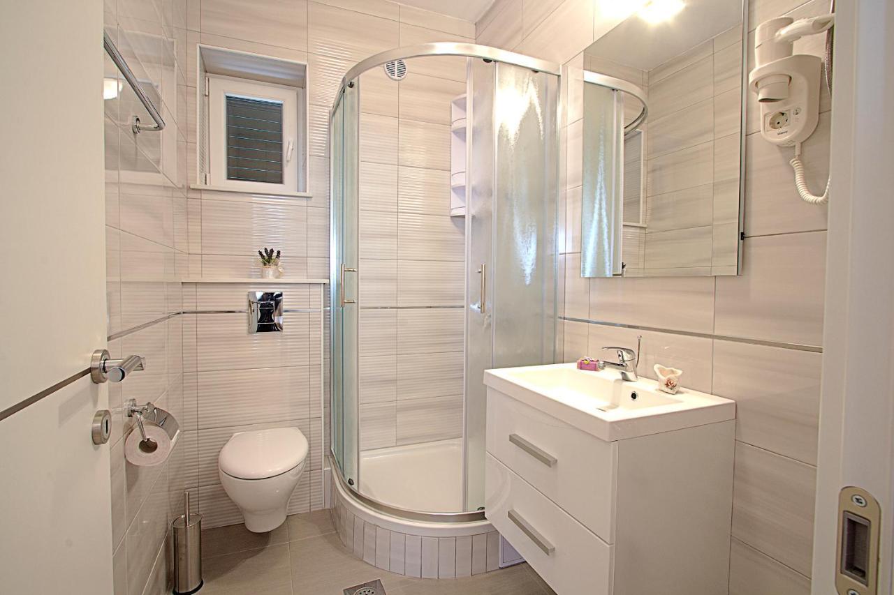 Guest House Burin Mlini Zewnętrze zdjęcie